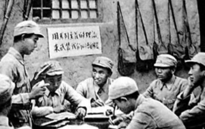 ​43年，锄奸科长要我二十团任特派员，敌工科长点名叫我去干敌工…