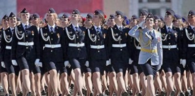 ​细数世界各国女兵，非洲女兵最有特点？她们真不在我们审美范围内