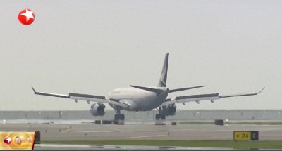 ​36人在飞机航班上呕吐、发烧！官方通报