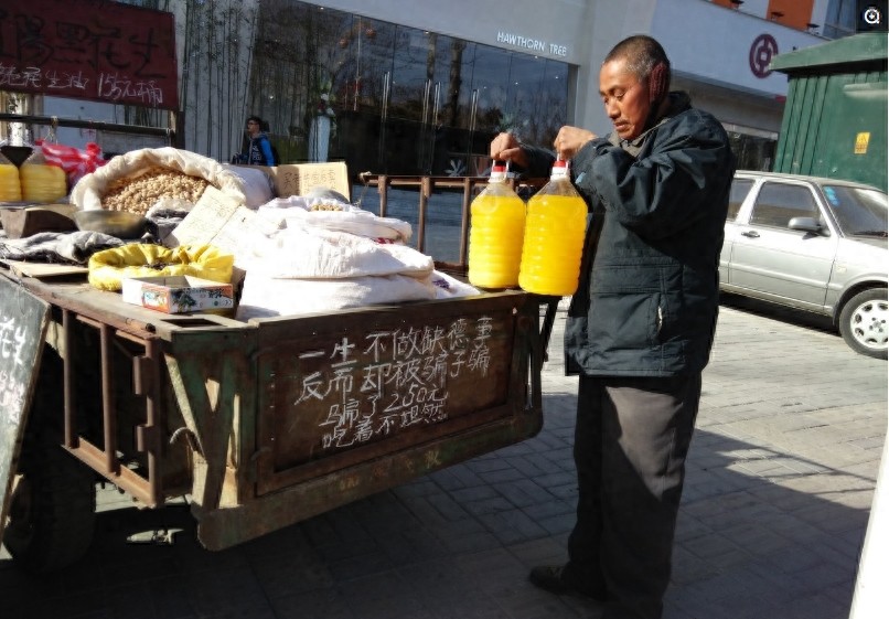 男人无奈的8个场景，真实生活就是这样，做男人真的不容易