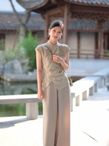 ​10个温柔气质的手姿，简约大气很自然，怎么拍都漂亮