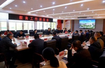 ​泉港区委主要领导带队调研调度教育工作