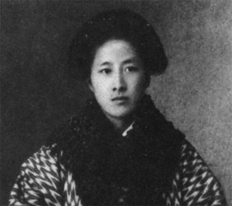 ​秋瑾之女王灿芝:女承母志，中国首位女飞行员,未能手刃仇人成遗憾