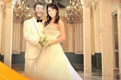 ​1993年步入婚姻殿堂,16年后顾长卫开＂车震门＂先河,蒋雯丽紧随其后