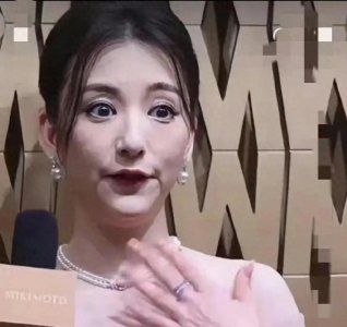 ​畸形鼻、干瘪嘴、方下巴，37岁天王嫂方媛这脸有点吓人！