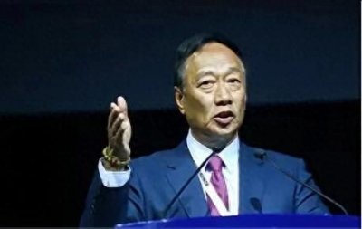 ​富士康大佬双面人生，郭台铭到底站哪边