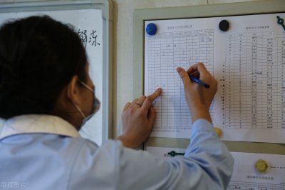 ​我，在殡仪馆当化妆师，告诉你化妆师的年薪有多少，待遇曝光