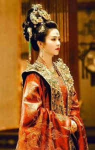 ​傅瑶：西汉后宫中的权谋女王，一生为权欲燃烧的传奇昭仪