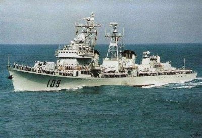 ​051型导弹驱逐舰曾经海军的骄傲