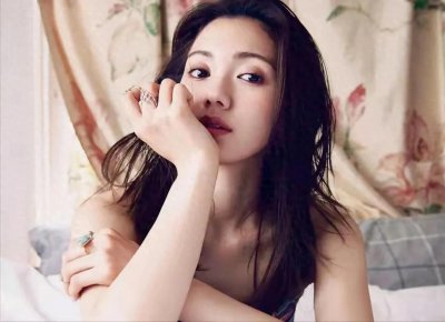 ​为艺术献身的女星——二阶堂富美