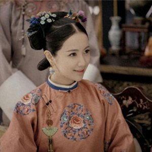 ​舒妃：纳兰明珠曾孙女，14岁入宫初封贵人，死后皇子额驸为她穿孝