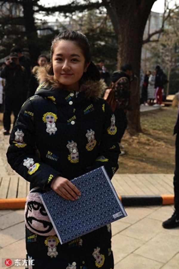李兰迪胡先煦现身北电参加初试，昔日童星褪去稚气长成女神男神