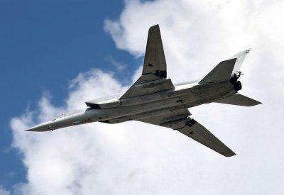 ​日本海坠毁俄战机“尸骨未寒”，不料轰炸机再出事故，3死一伤