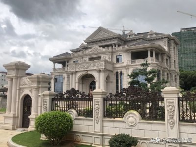 ​两兄弟花5000万建了两栋三层半豪华别墅