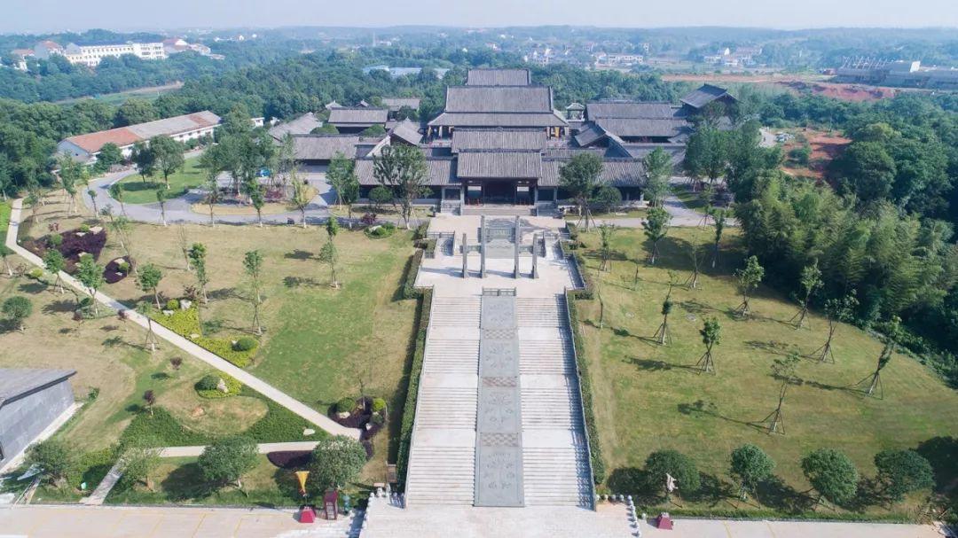 汨罗和平江哪个好(汨罗和平江那个发达)