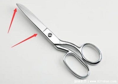 ​剪刀哪个部位最锋利，靠近手的刀刃部位最锋利(开合的根部)