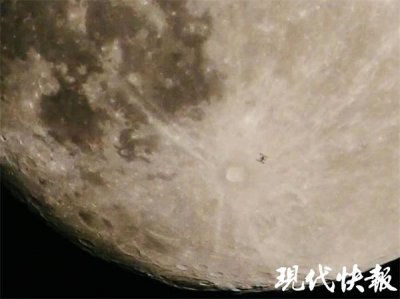 ​震撼！江苏“追星人”拍到中国空间站完全体凌月