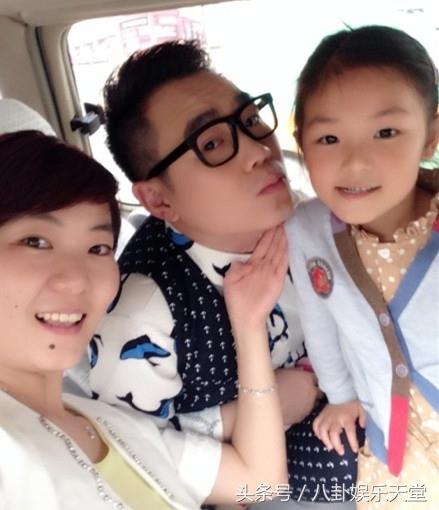 张文露五张近照大曝光,原来大鹏董成鹏每天面对的是这样的女人!