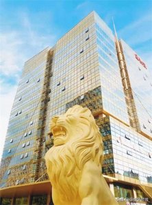 ​长安街上的金灿灿