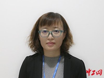 ​孟根花：为伊利奶粉的质量保驾护航