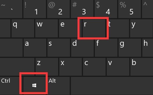 最透明装时装秀表演（巴黎时装周刮起一阵热风）