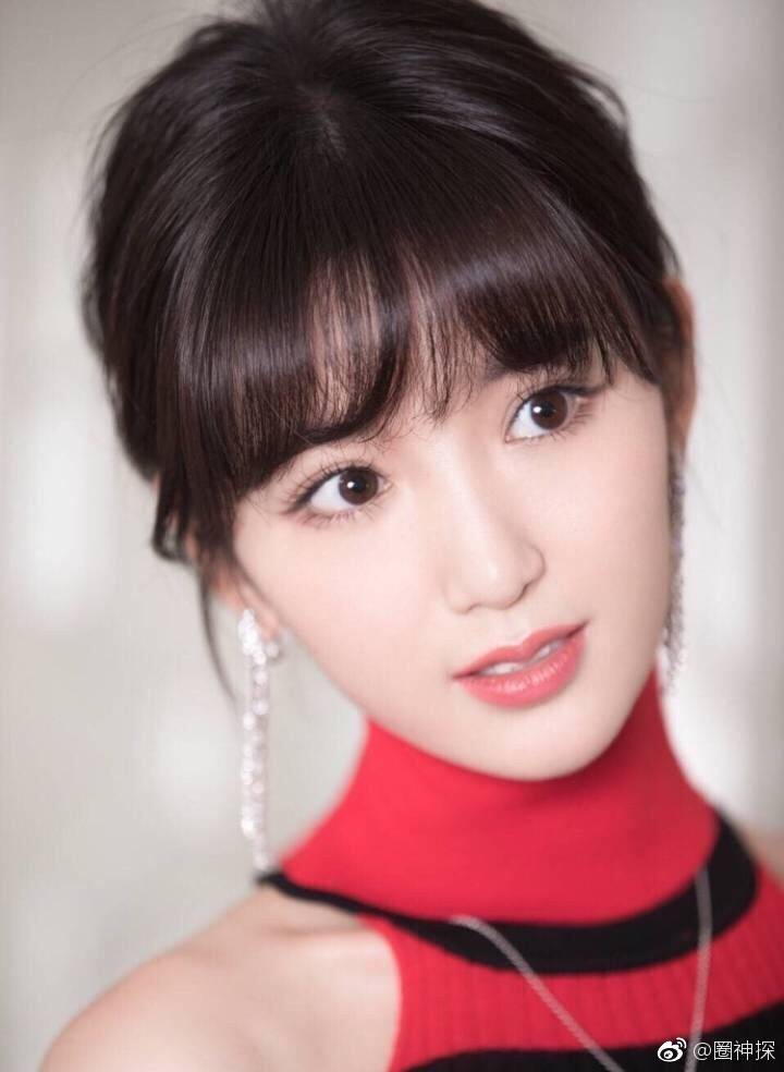 书里走出来的毛晓彤（演员毛晓彤上学时期照片）