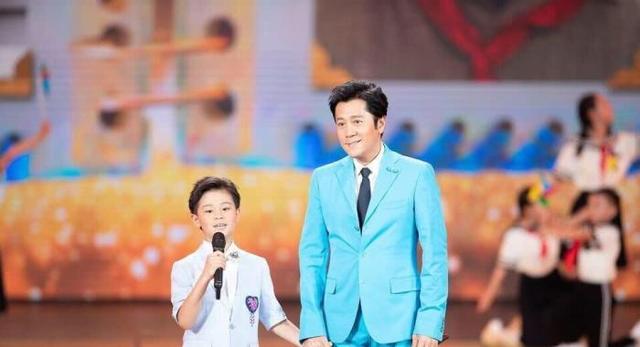 蔡国庆的老婆长什么样（她是蔡国庆的妻子）(6)