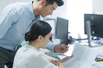 ​领导要你走人的暗示，领导突然间跟你谈这4件事