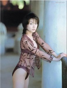 ​国分佐智子，铁甲小宝里面被人忽略的童年女神，美得直击我的心灵