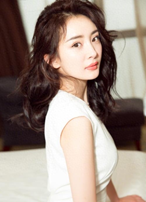 最新超高清手机壁纸 无水印,漂亮女神杨幂性感写真图片大全100张