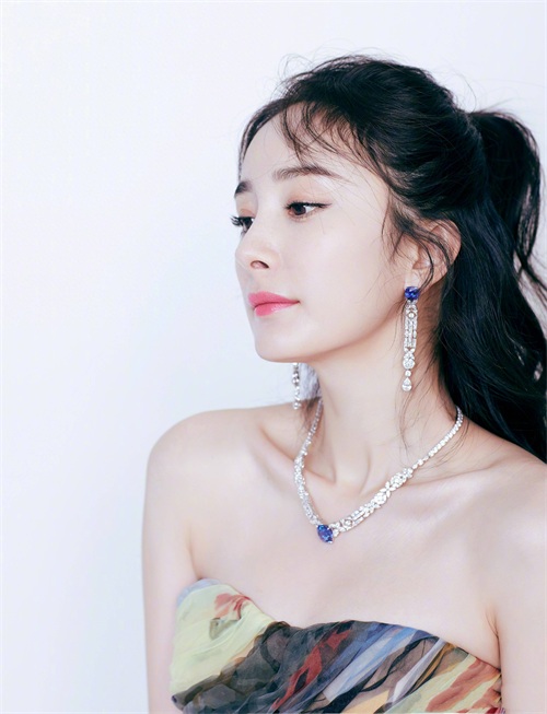 最新超高清手机壁纸 无水印,漂亮女神杨幂性感写真图片大全100张