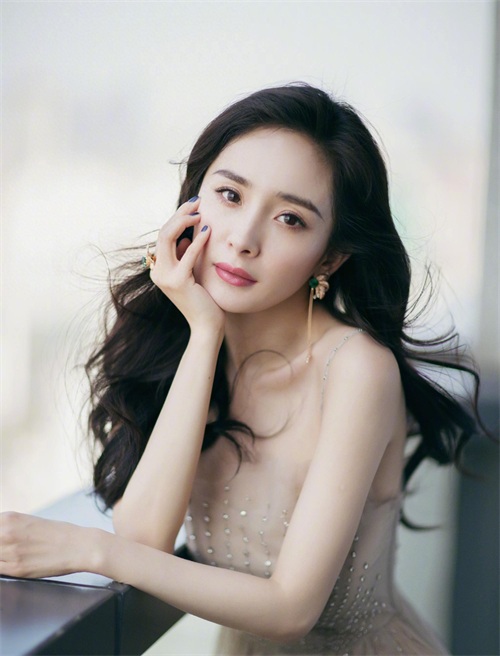 最新超高清手机壁纸 无水印,漂亮女神杨幂性感写真图片大全100张