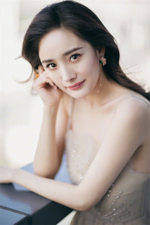 最新超高清手机壁纸 无水印,漂亮女神杨幂性感写真图片大全100张