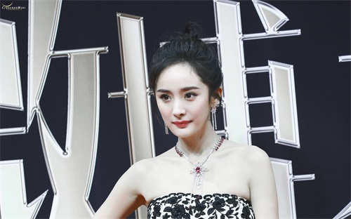 最新超高清手机壁纸 无水印,漂亮女神杨幂性感写真图片大全100张