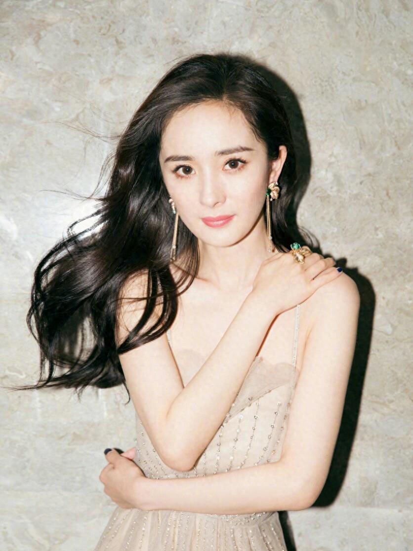 最新超高清手机壁纸 无水印,漂亮女神杨幂性感写真图片大全100张