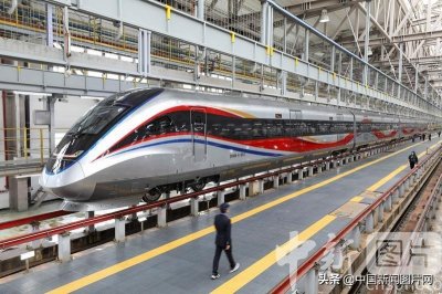 ​CRH3A-A型城际列车亮相贵阳