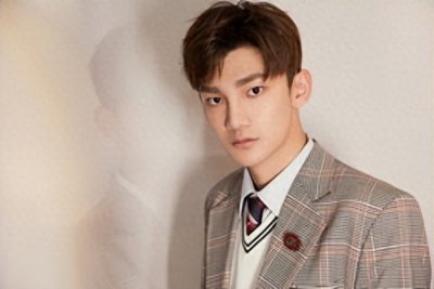 ​新星蒋龙！娱乐圈从配角到主角，新戏女配颜值高