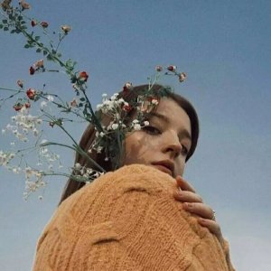 ​清新欧美风女生头像 爱自己是终生浪漫的开始