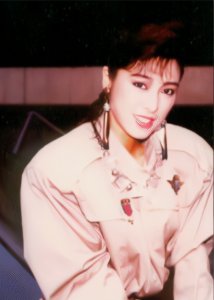 ​米雪：成龙曾苦追8年，相恋26年男友患癌离世后，至今单身一人