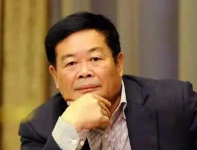 ​当年，曹德旺的女儿将男朋友带回家，他说自己女儿配不上人家