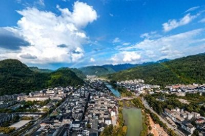 ​迎着暖阳，到索溪峪旅游度假区寻冬日时光！