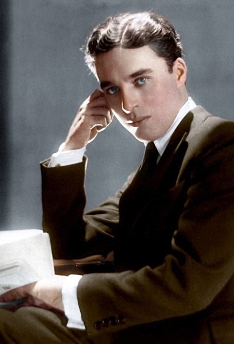 老照片:卓别林年轻时候原来这么的帅,比现在小鲜肉颜值高多了