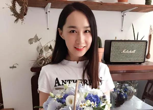 演员雷佳音，老婆是吵架吵来的，和岳母处得像姐弟