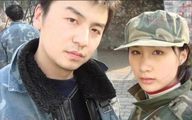 演员雷佳音，老婆是吵架吵来的，和岳母处得像姐弟