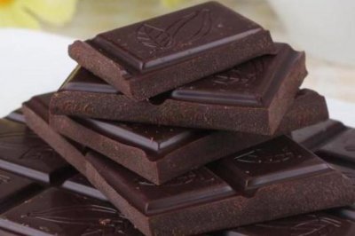 ​巧克力是用什么做出来的 巧克力是发物吗