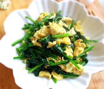 ​吃菠菜有哪些禁忌[吃菠菜的好处和禁忌]