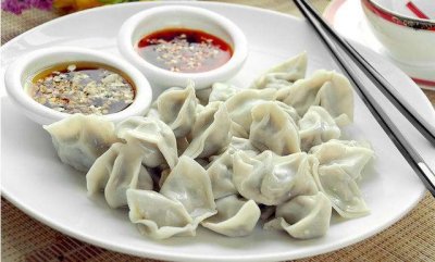 ​怎么调猪肉大葱水饺馅（专做水饺的老师傅教你怎么调猪肉大葱饺子馅才最好吃）