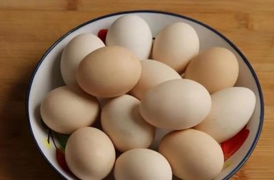 ​鸡蛋应该怎样保存才好（鸡蛋应该怎样保存才好！教你4个小妙招，保存几个月没