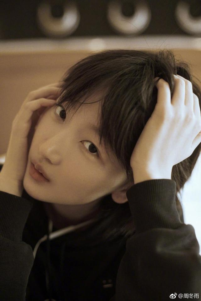 易烊千玺献荧屏初吻, 心疼少年的你