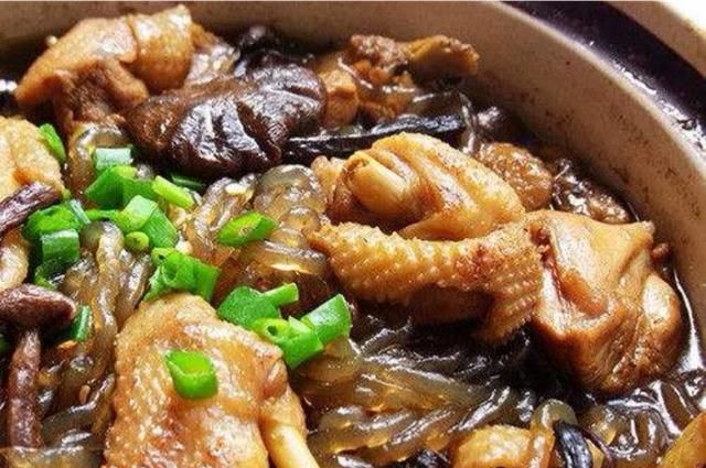 炖鸡怎么炖好吃，黄芪炖鸡汤怎么炖好吃？图8